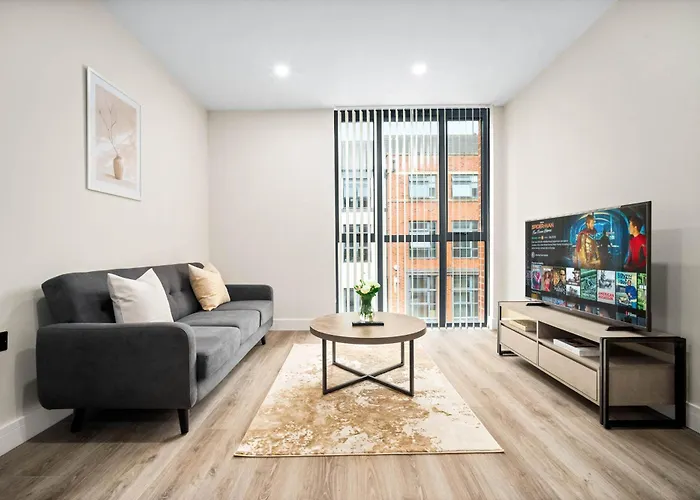 New Luxury Two Bedroom Apartment - City Centre - Jq - Wifi - Netflix - 5Ah
