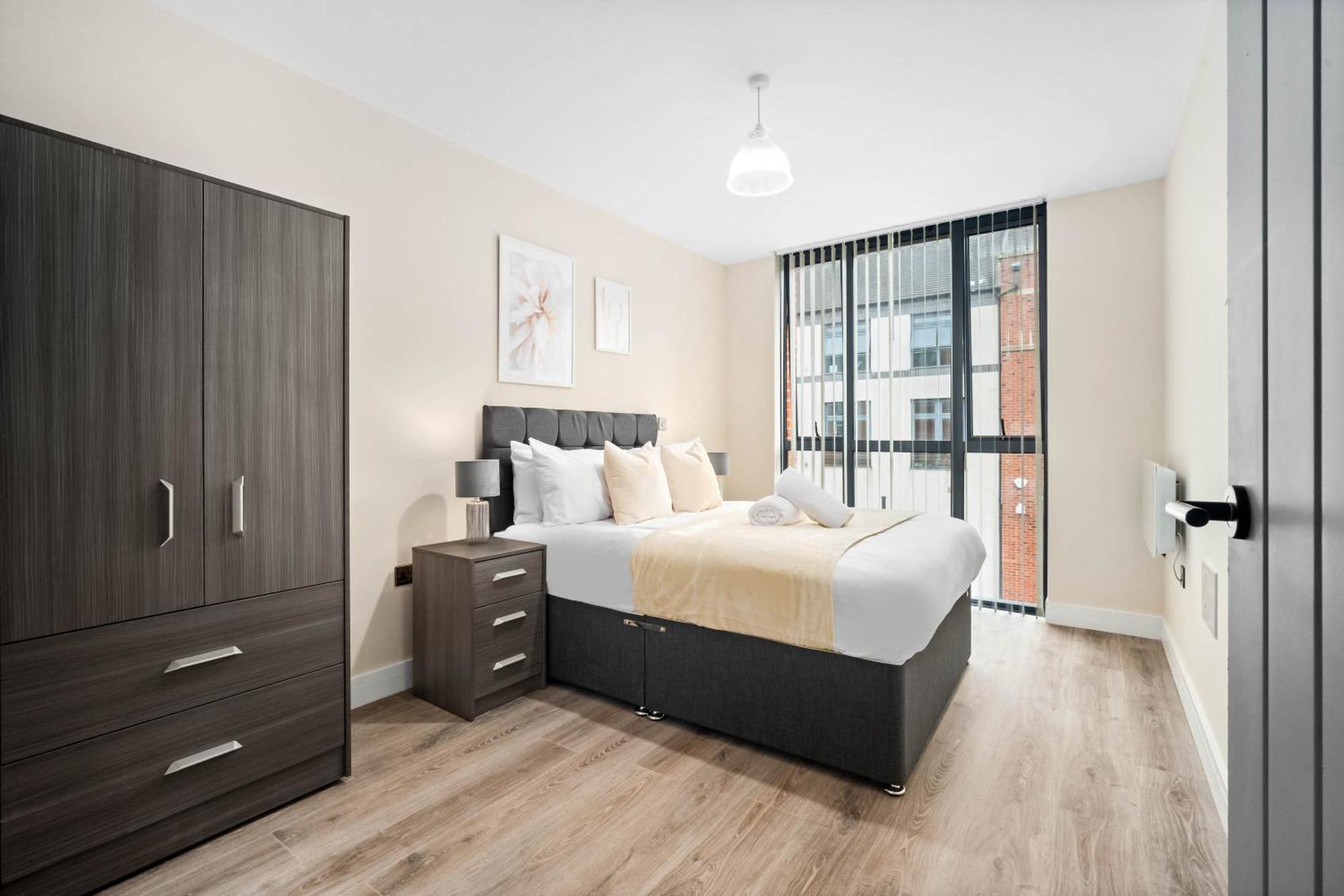 New Luxury Two Bedroom - Centre - Jq - Wifi - Netflix - 5ah *